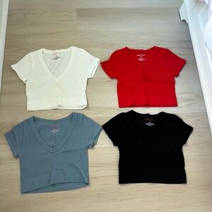 4x V-Neck T-Shirt Set - Red, White, Blue, Black